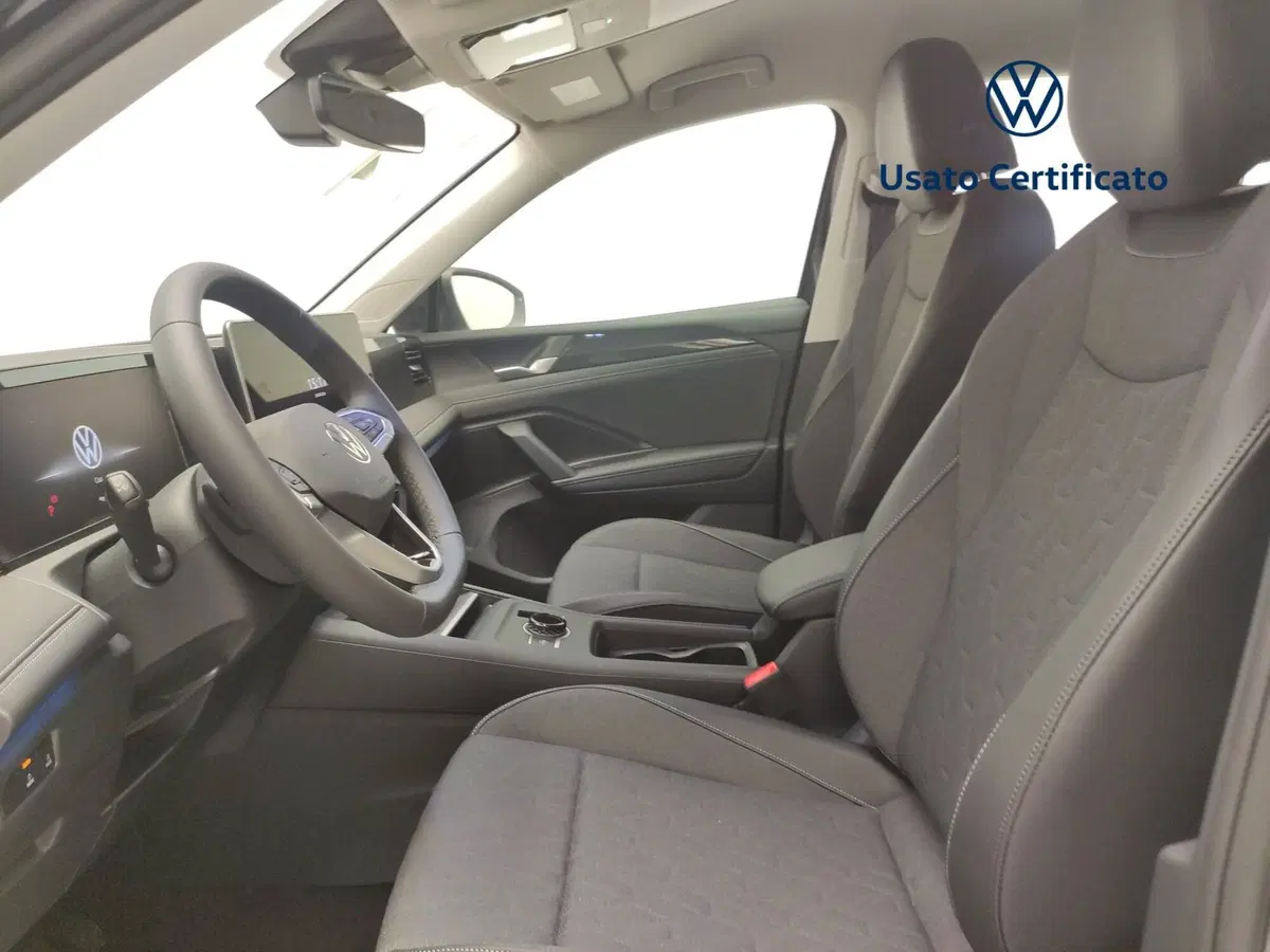 Volkswagen Tiguan nuova a Avellino (14)
