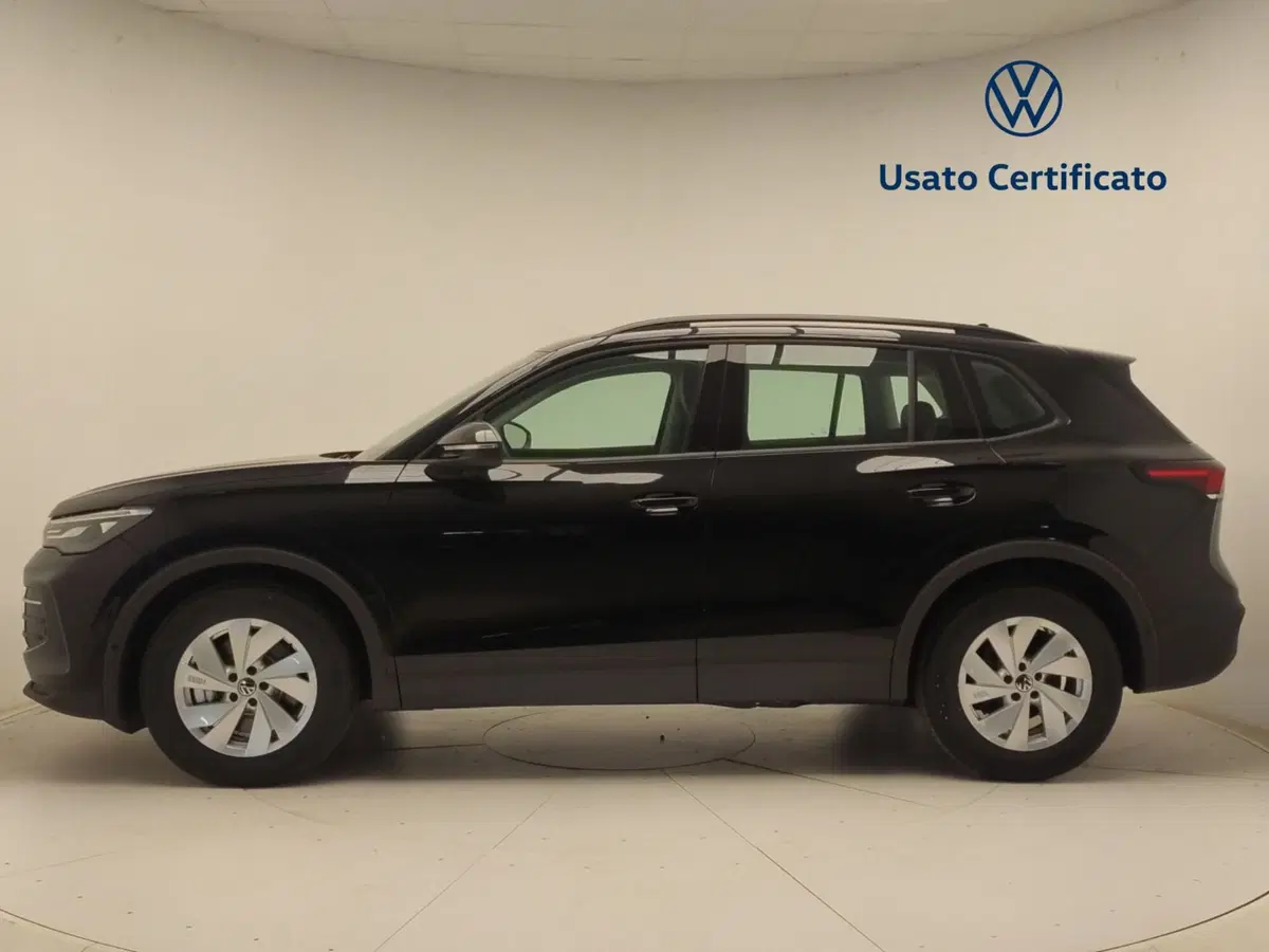 Volkswagen Tiguan nuova a Avellino (4)