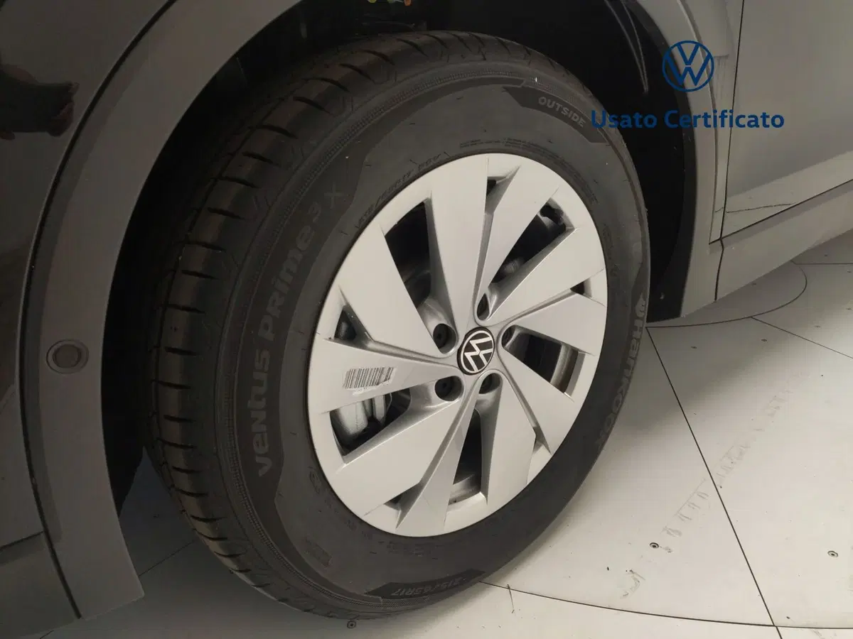 Volkswagen Tiguan nuova a Avellino (9)