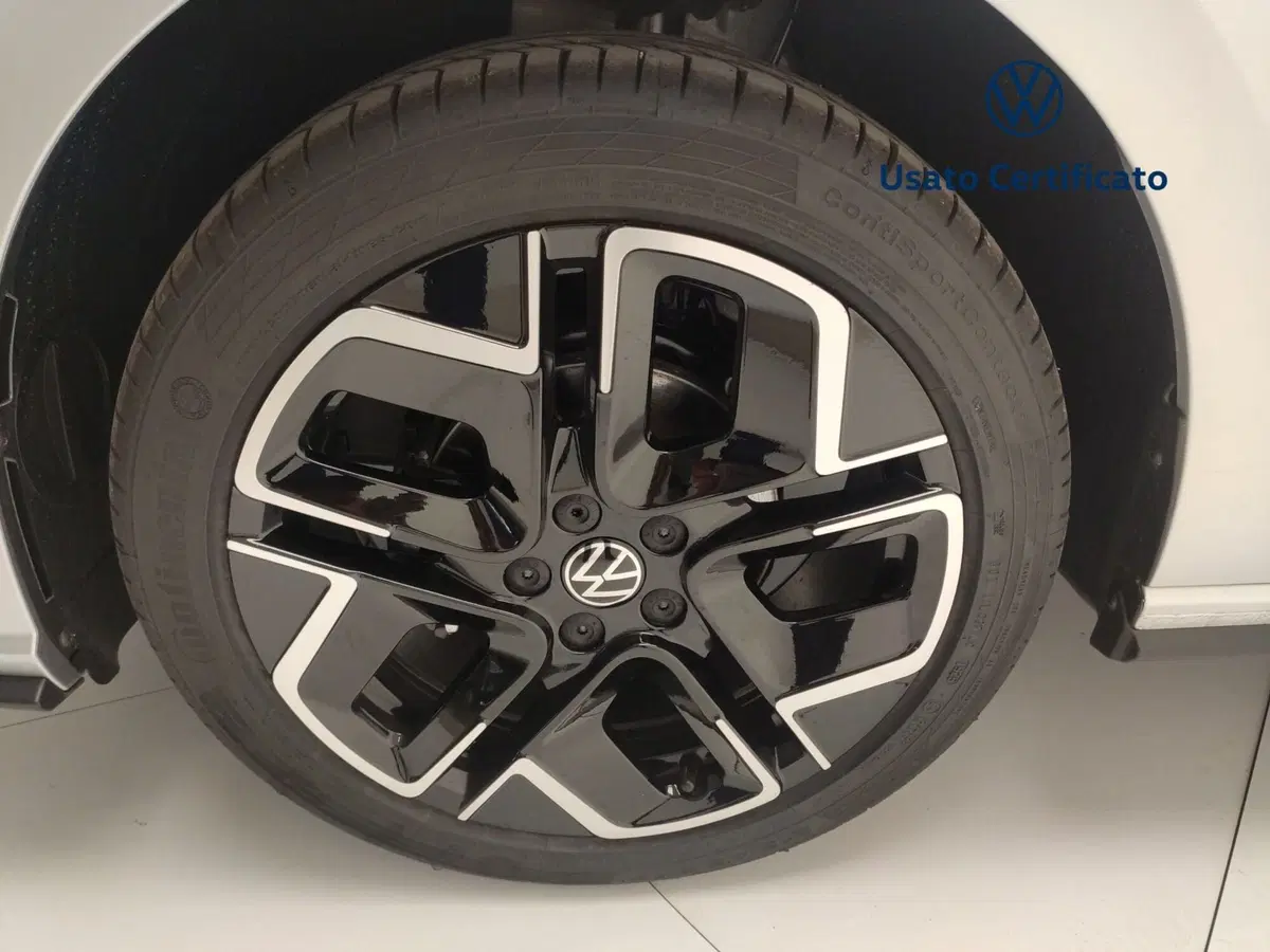 Volkswagen Polo nuova a Avellino (11)