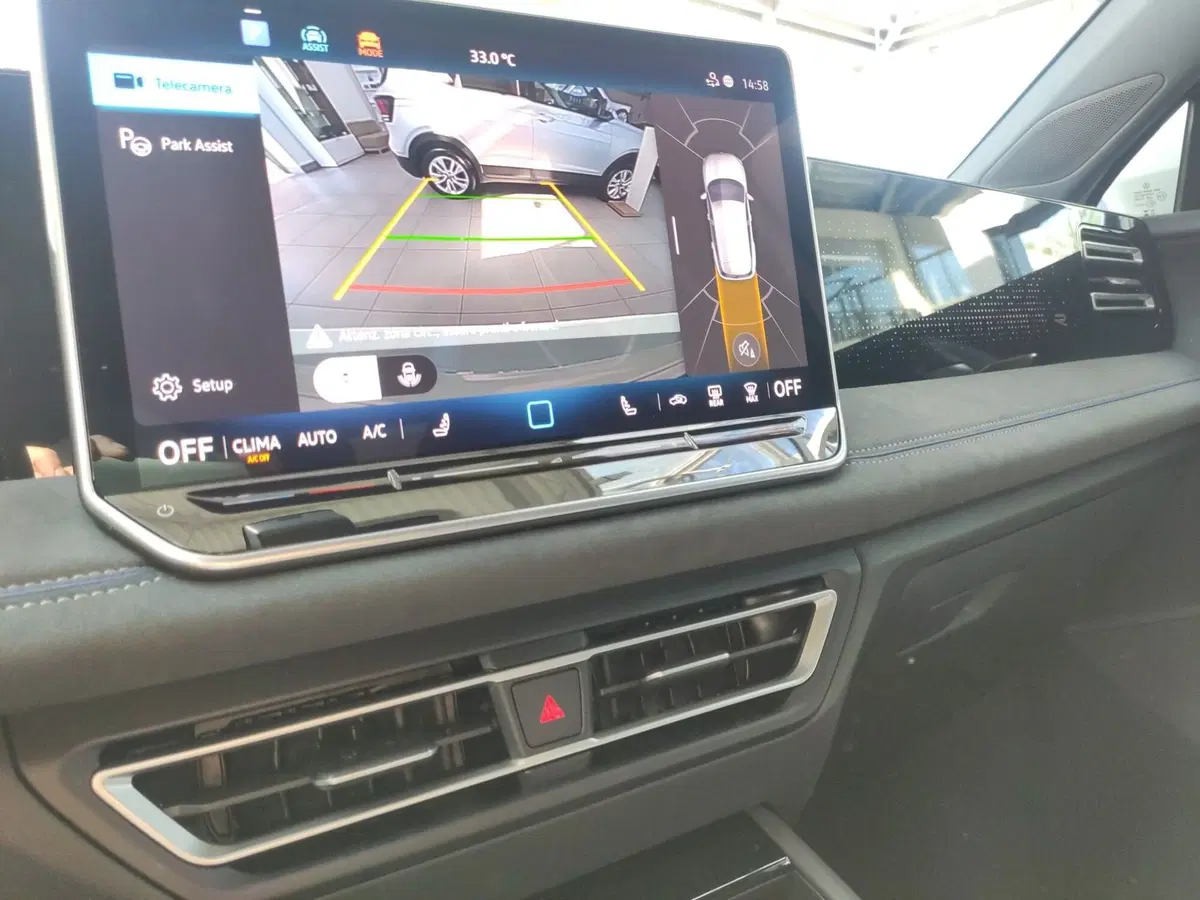 Volkswagen Tiguan nuova a Avellino (17)
