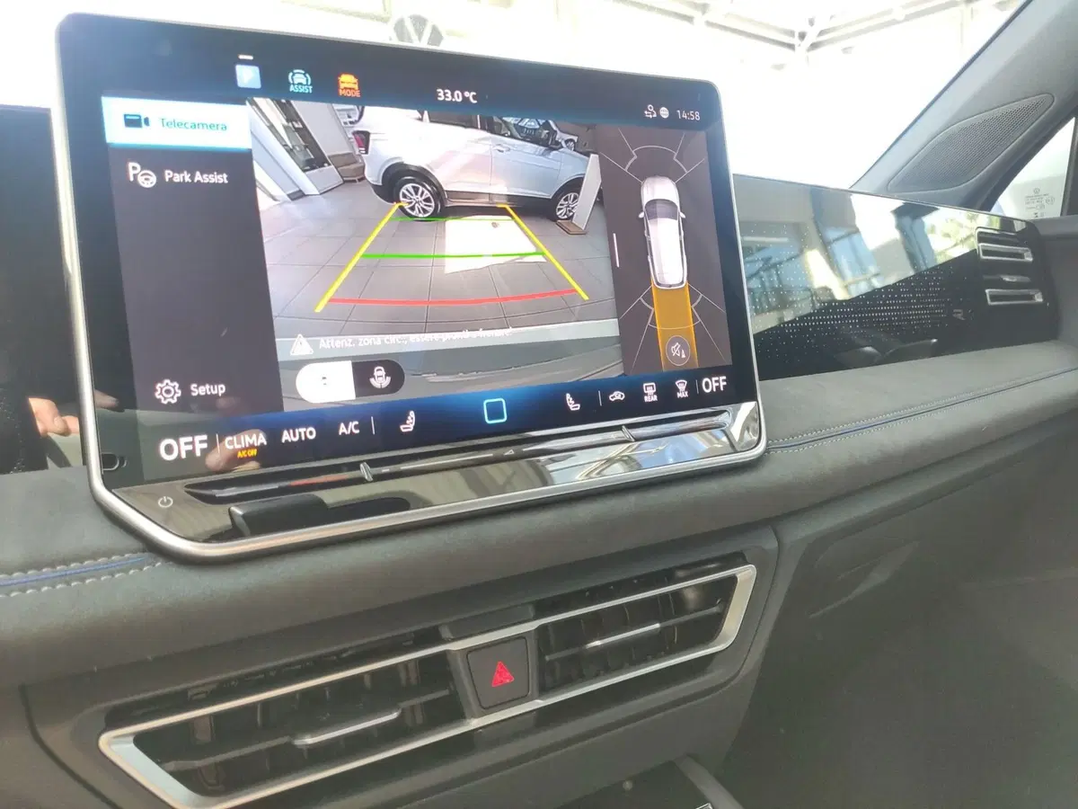 Volkswagen Tiguan nuova a Avellino (18)