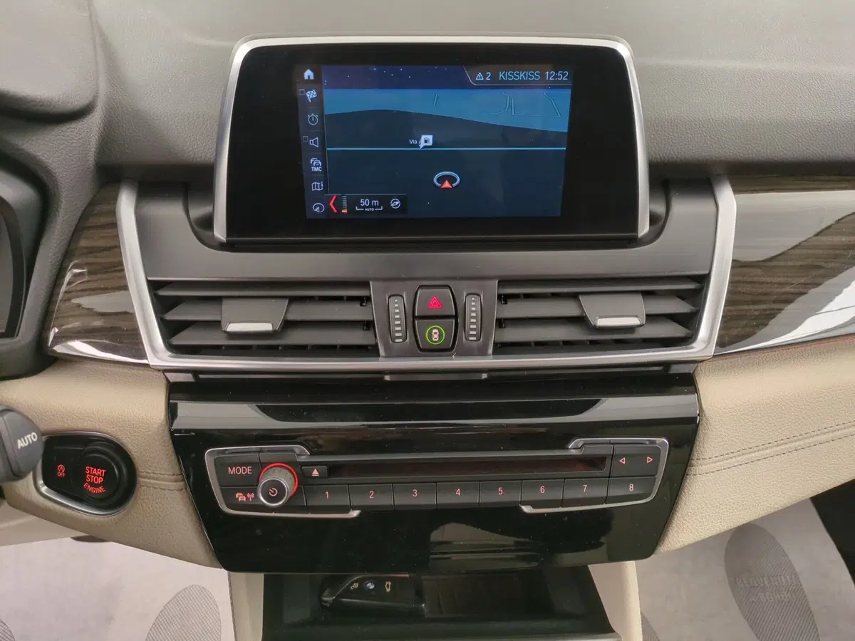 BMW Serie 2 Active Tourer usata a Avellino (20)