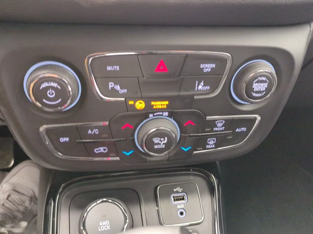 Jeep Compass usata a Avellino (18)