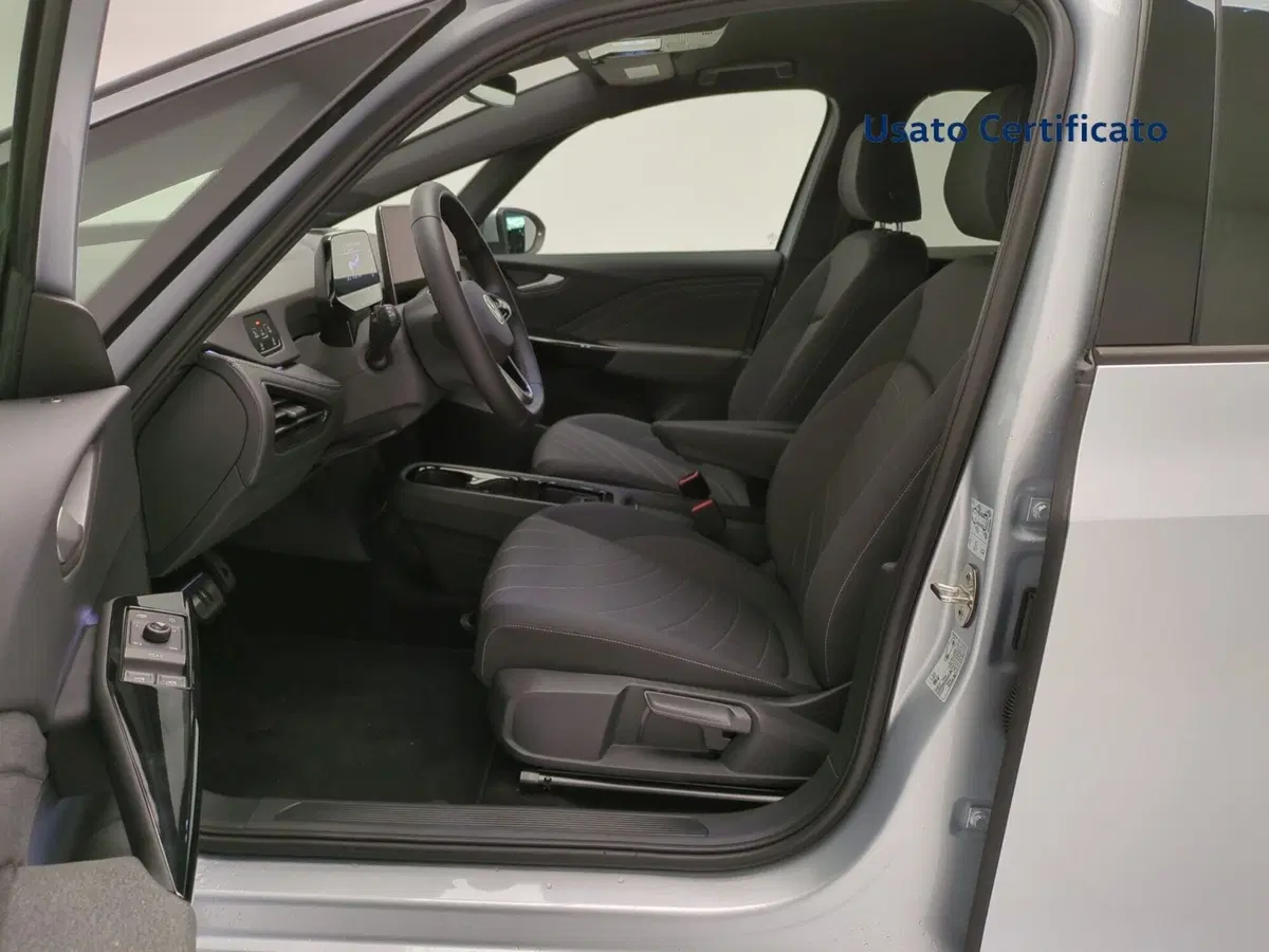 Volkswagen ID.3 usata a Avellino (11)