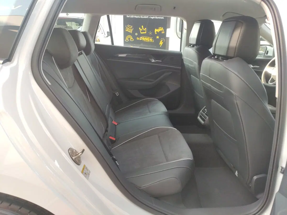 Volkswagen Passat usata a Avellino (20)