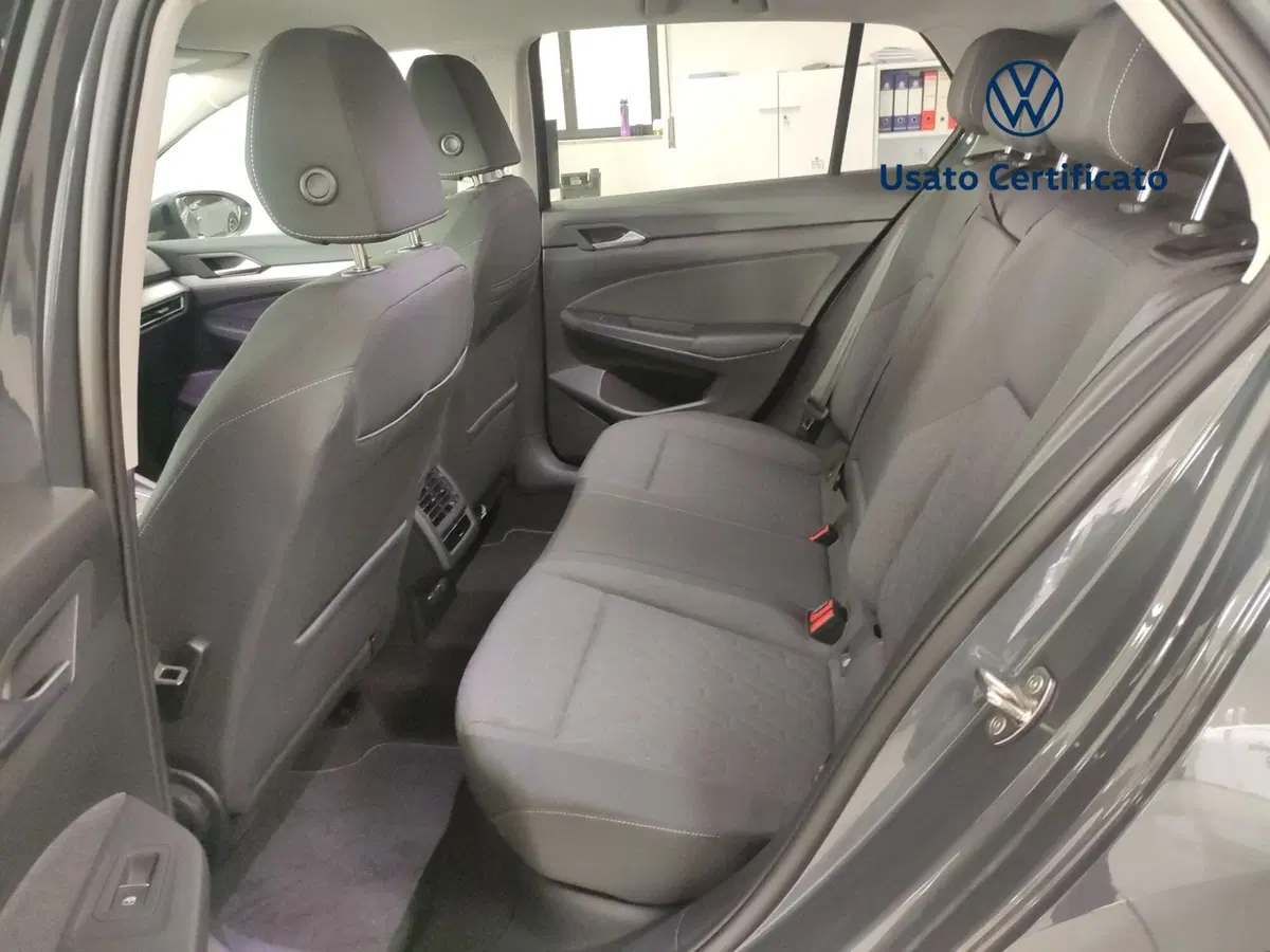 Volkswagen Golf nuova a Avellino (11)