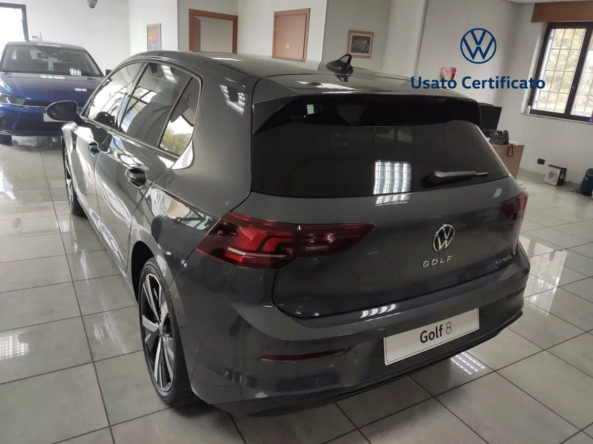 Volkswagen Golf nuova a Avellino (2)