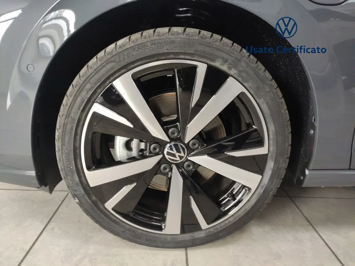 Volkswagen Golf nuova a Avellino (3)