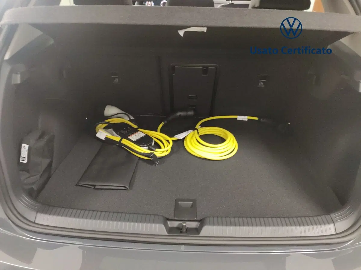 Volkswagen Golf nuova a Avellino (4)