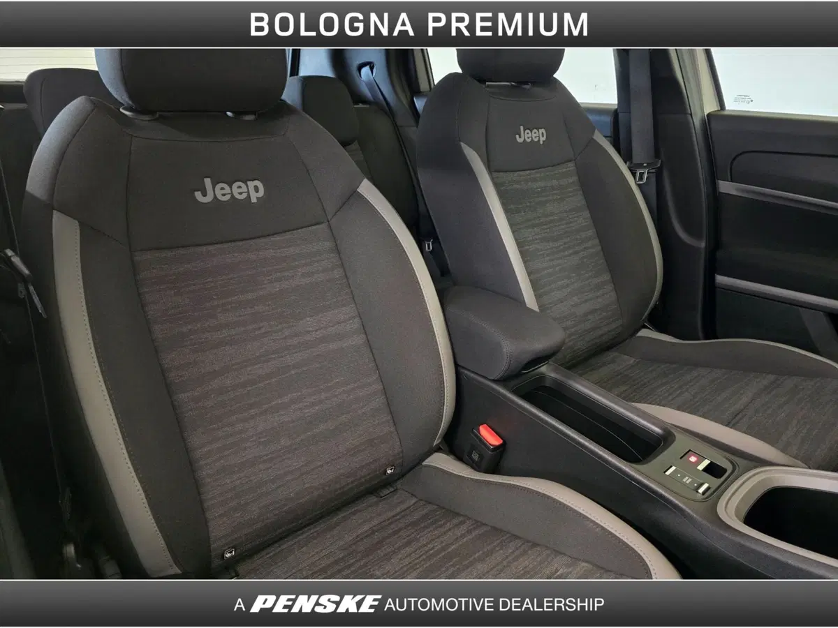 Jeep Avenger usata a Bologna (13)