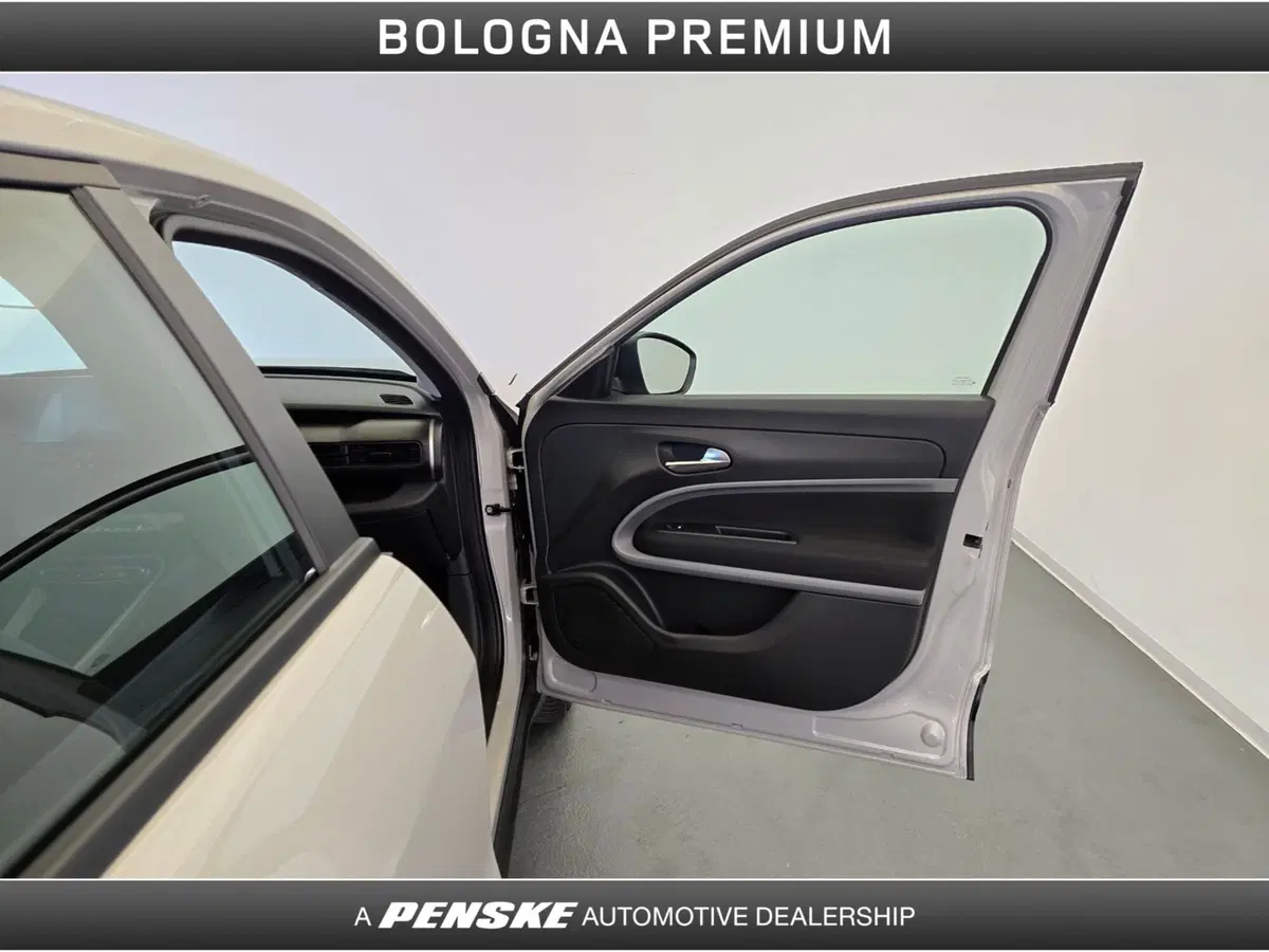 Jeep Avenger usata a Bologna (18)