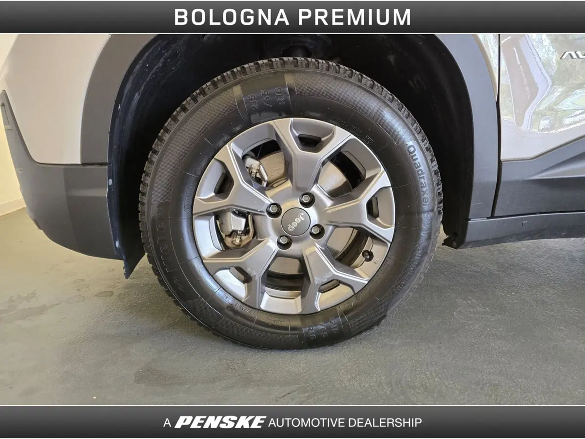 Jeep Avenger usata a Bologna (9)