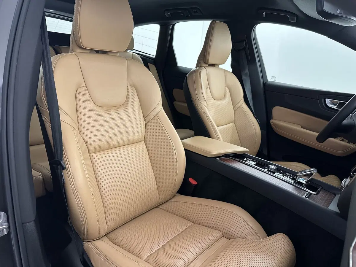 Volvo XC60 usata a Bergamo (11)