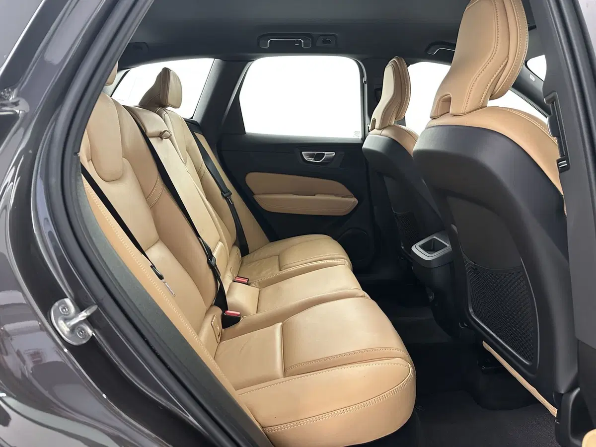 Volvo XC60 usata a Bergamo (5)