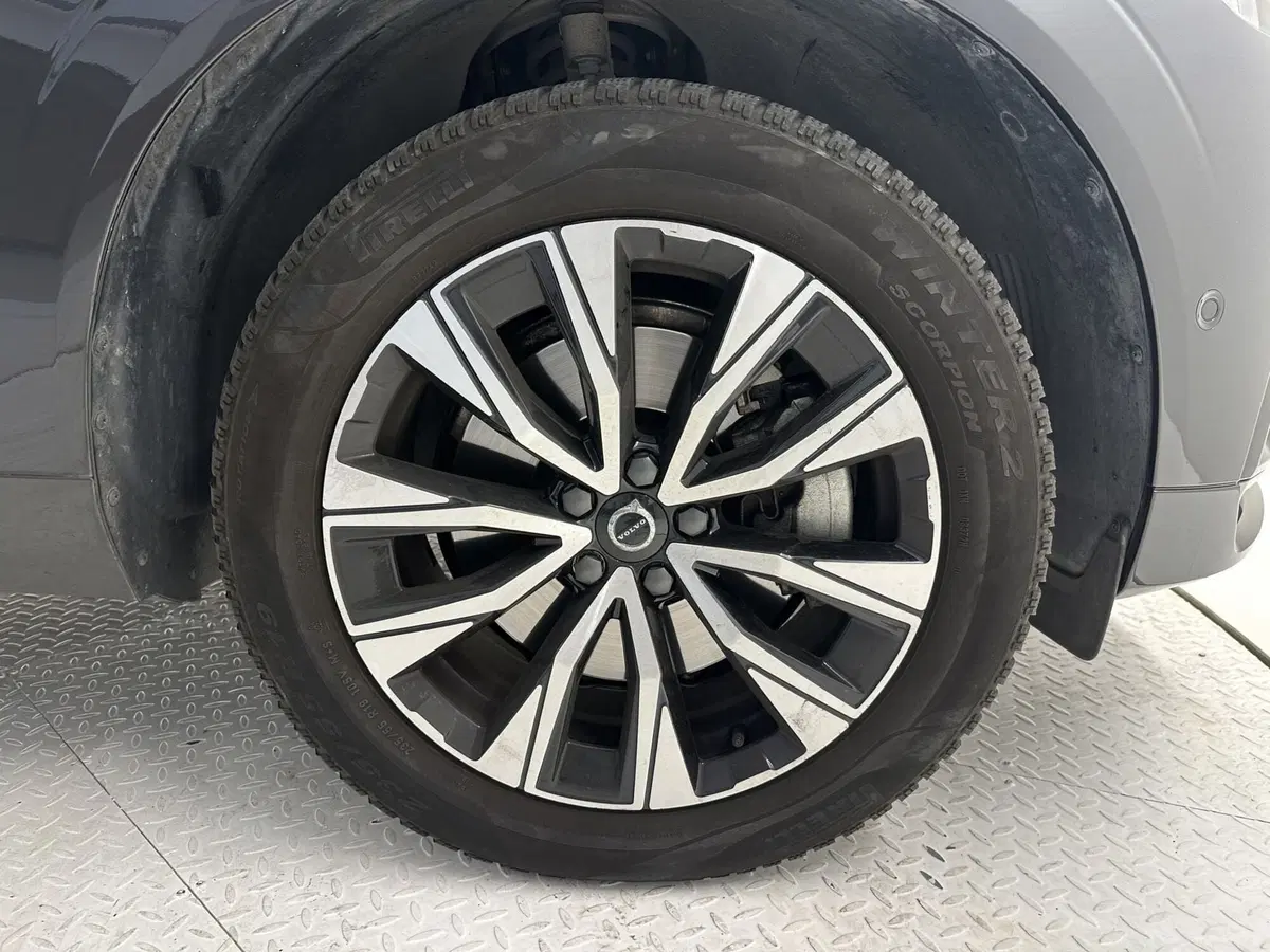 Volvo XC60 usata a Bergamo (9)
