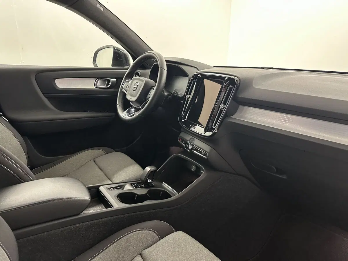 Volvo XC40 usata a Bergamo (10)