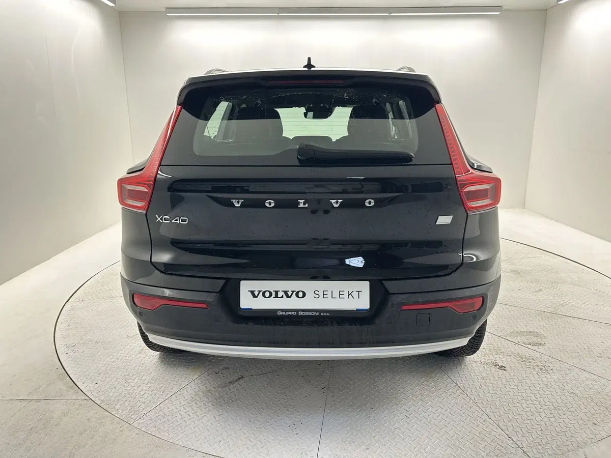 Volvo XC40 usata a Bergamo (7)