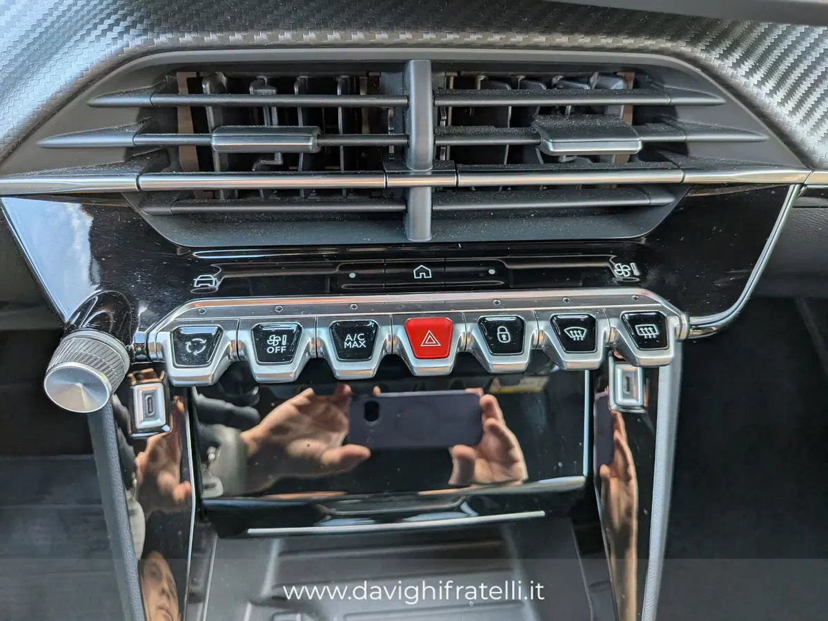 Peugeot 2008 usata a Cremona (17)