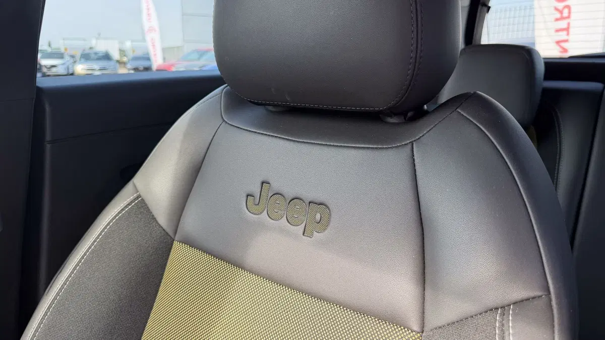 Jeep Avenger usata a Novara (17)