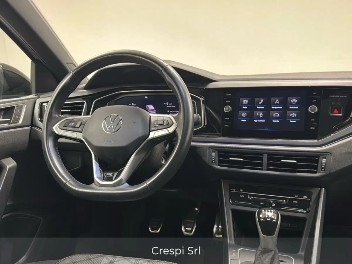 Volkswagen Taigo usata a Varese (11)