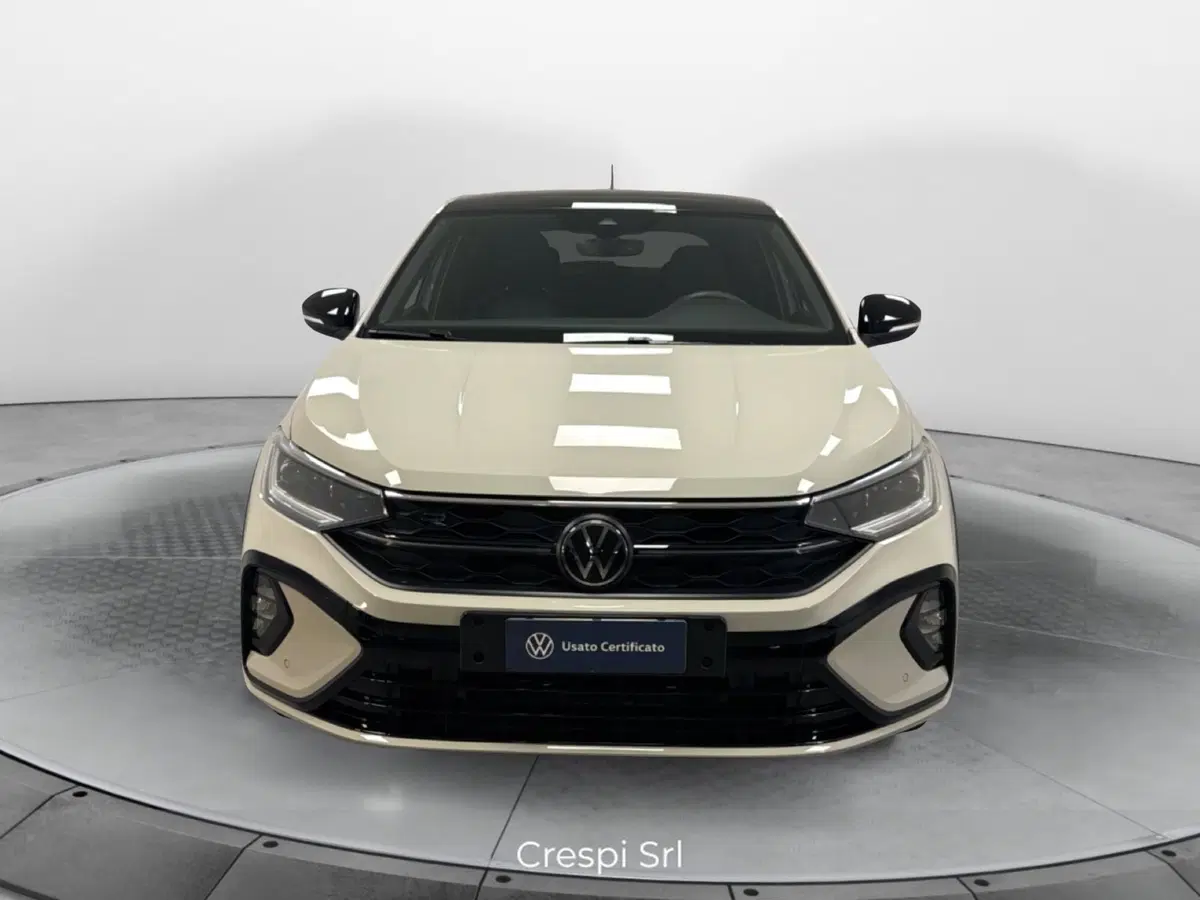 Volkswagen Taigo usata a Varese (2)