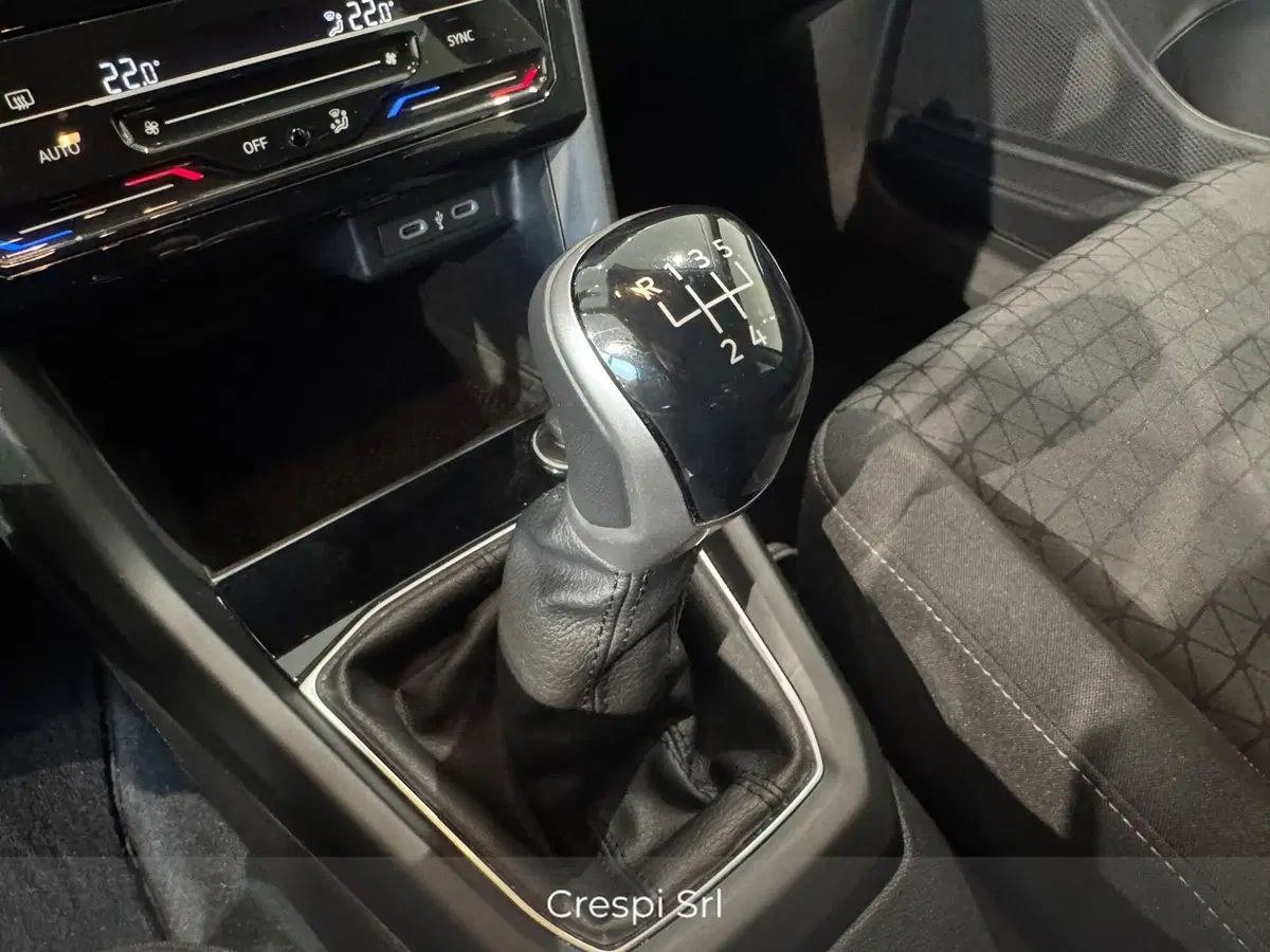 Volkswagen T-Cross usata a Varese (16)