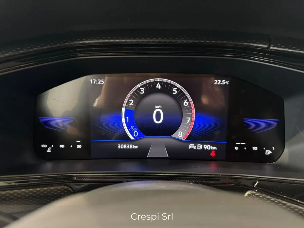 Volkswagen T-Cross usata a Varese (6)