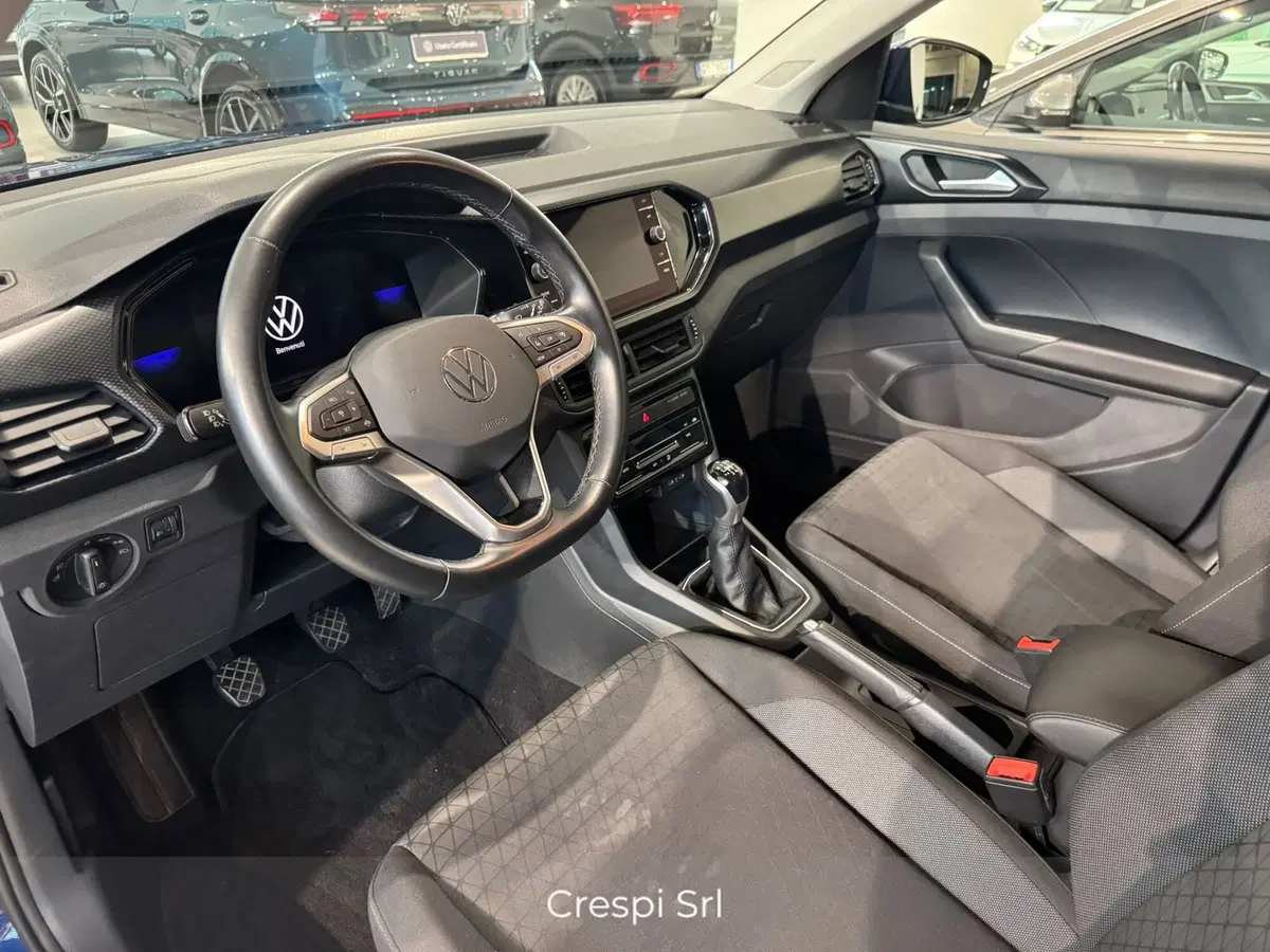 Volkswagen T-Cross usata a Varese (7)