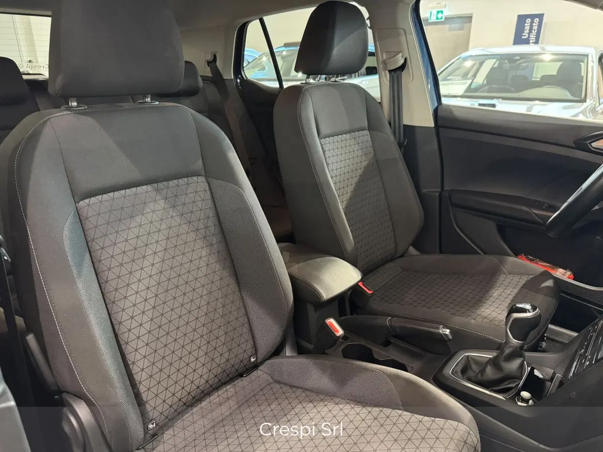 Volkswagen T-Cross usata a Varese (9)