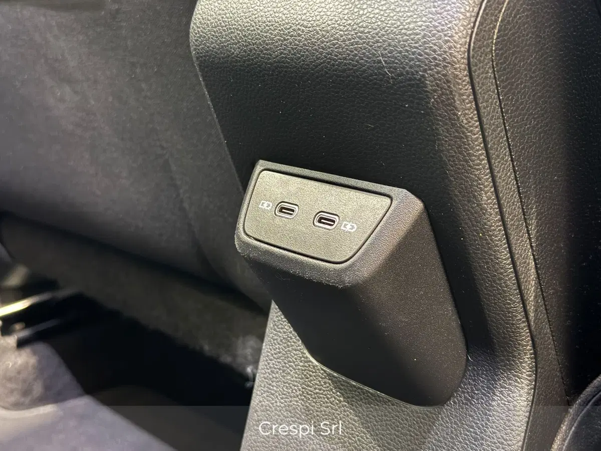 Volkswagen Taigo usata a Varese (18)