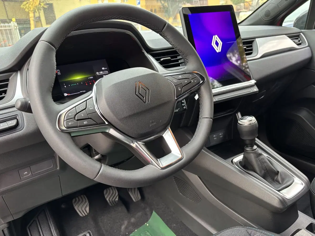 Renault Symbioz nuova a Firenze (6)