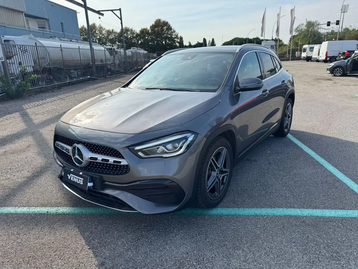 Mercedes-Benz GLA SUV usata a Monza e Brianza (2)