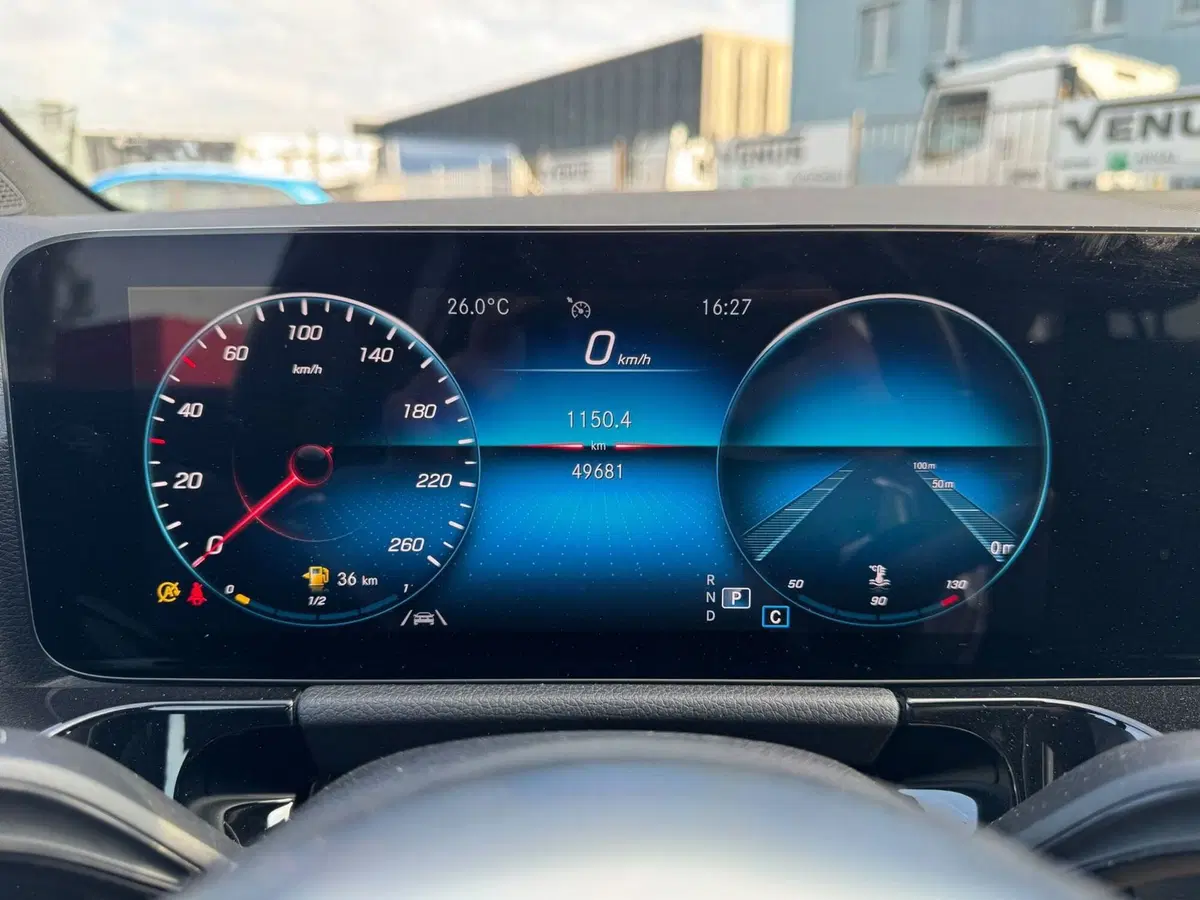 Mercedes-Benz GLA SUV usata a Monza e Brianza (8)