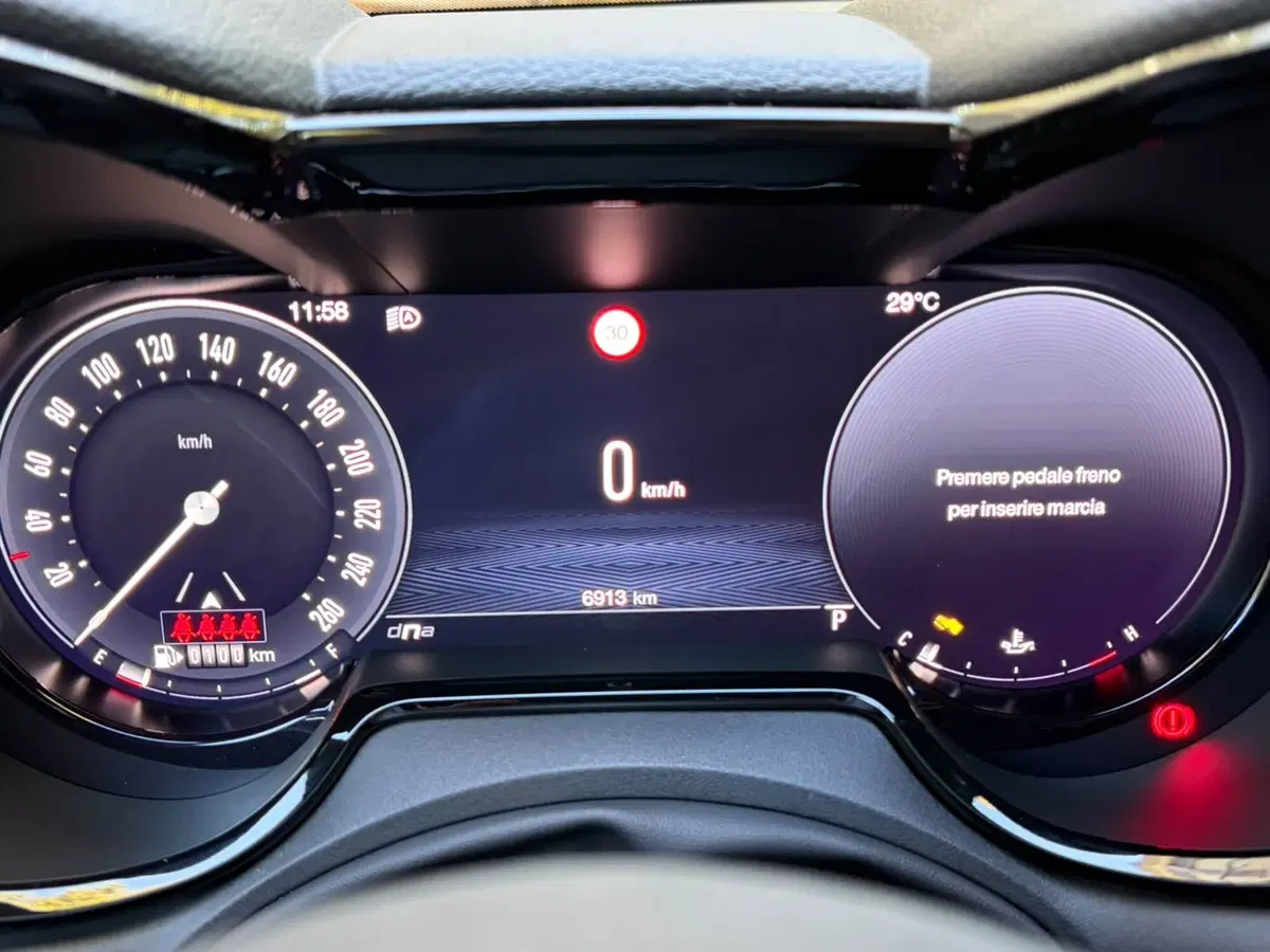 Alfa Romeo Tonale usata a Ancona (12)