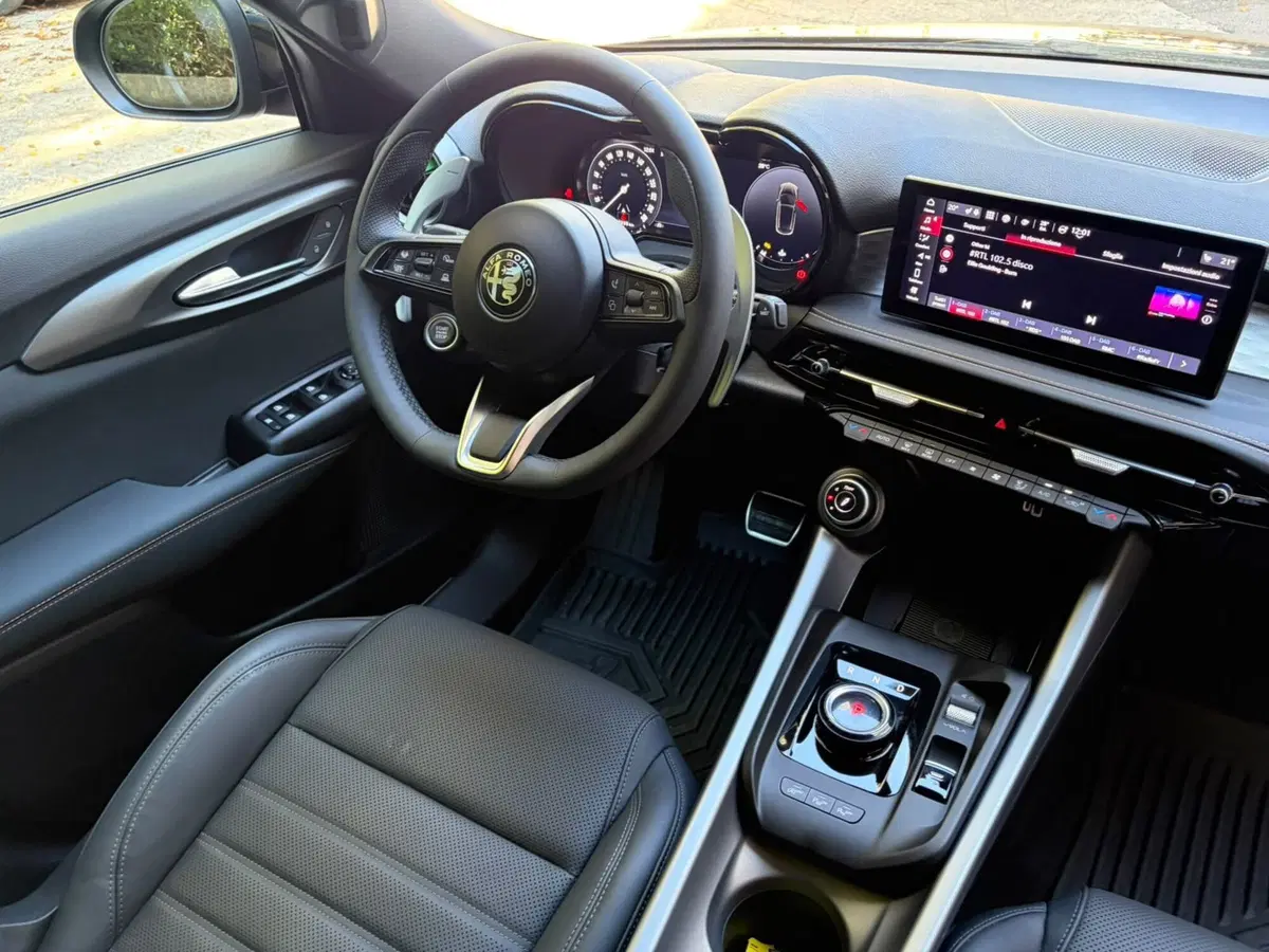 Alfa Romeo Tonale usata a Ancona (17)