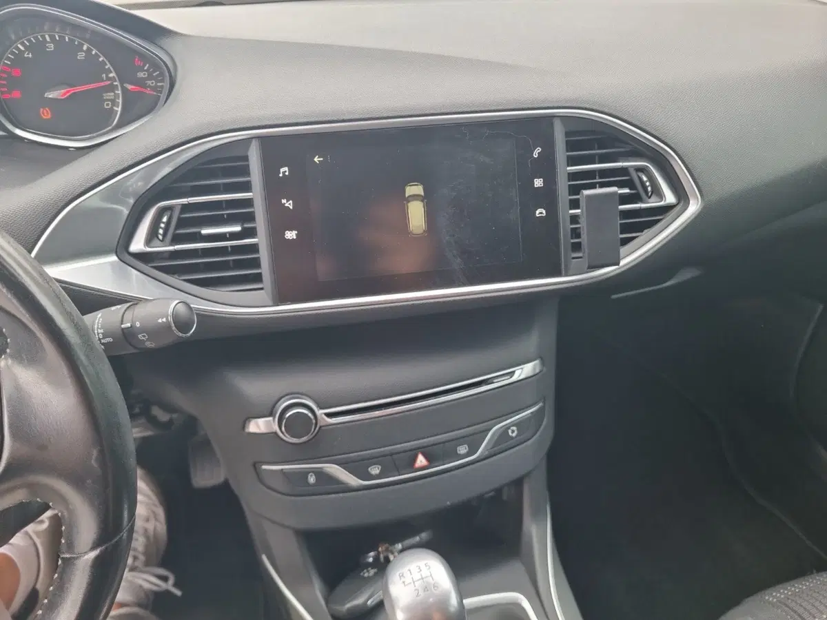 Peugeot 308 SW usata a Lucca (9)