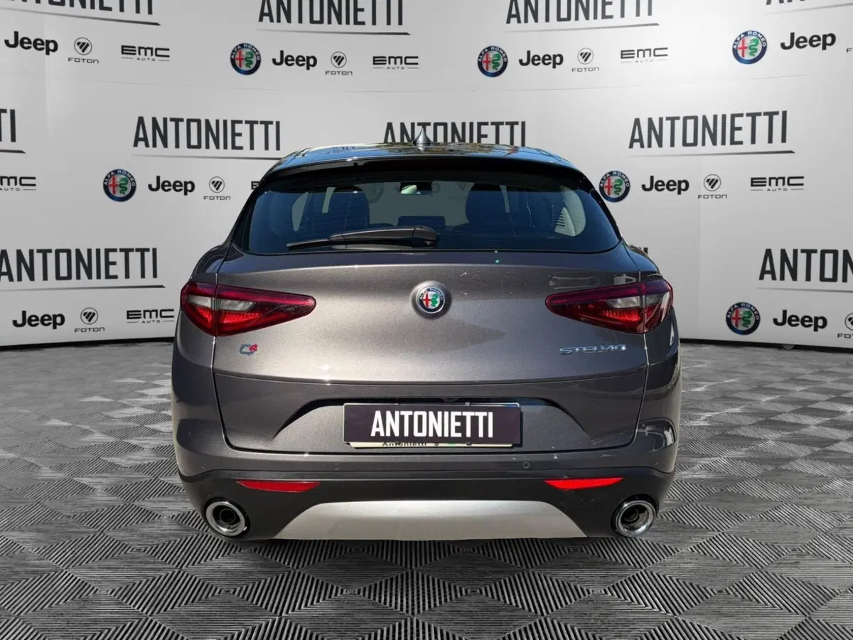 Alfa Romeo Stelvio usata a Ancona (6)