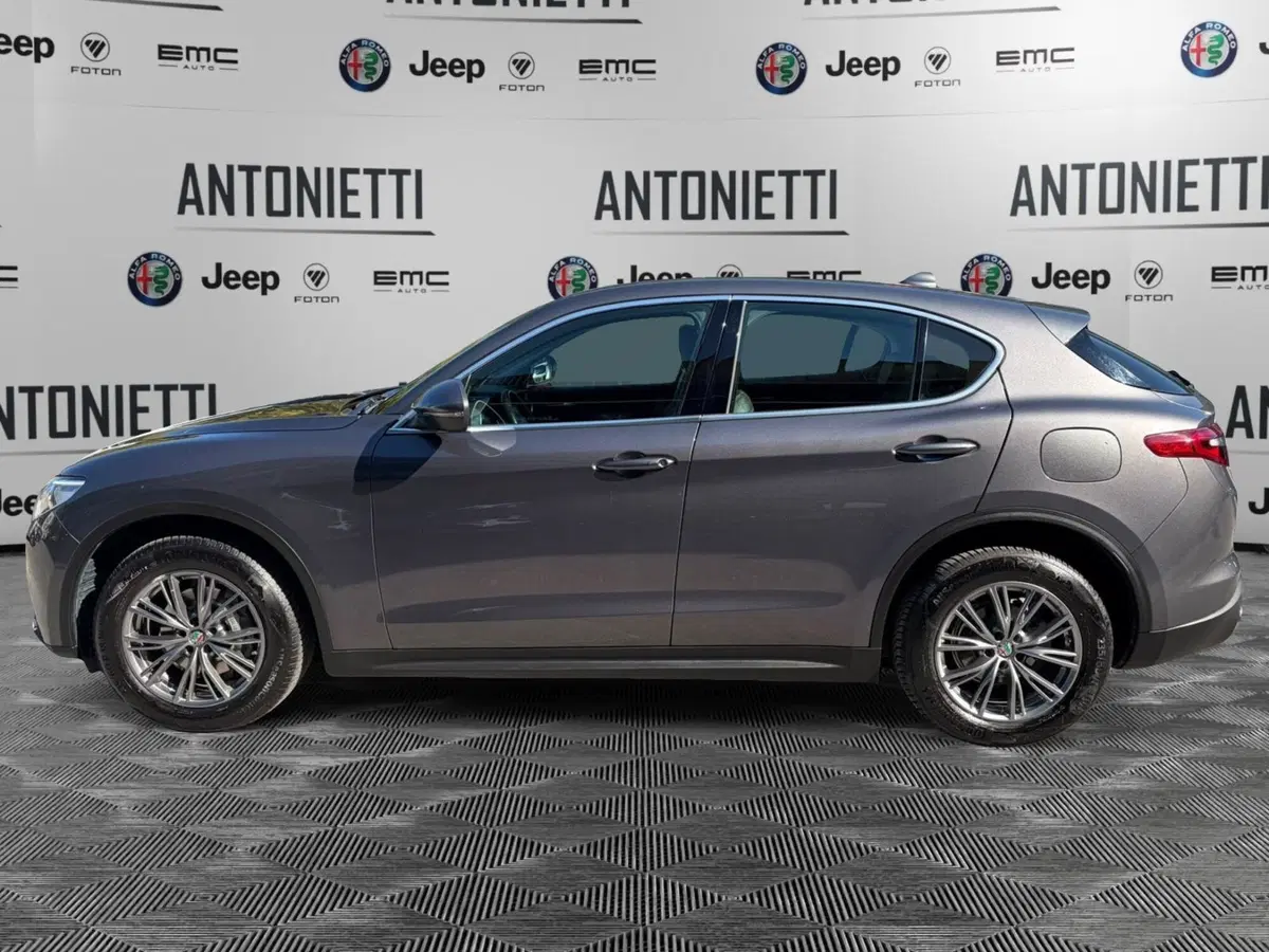 Alfa Romeo Stelvio usata a Ancona (8)