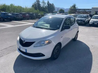 Lancia Ypsilon 1.2 69 CV 5 porte GPL Ecochic Gold del 2019 usata a Lucca