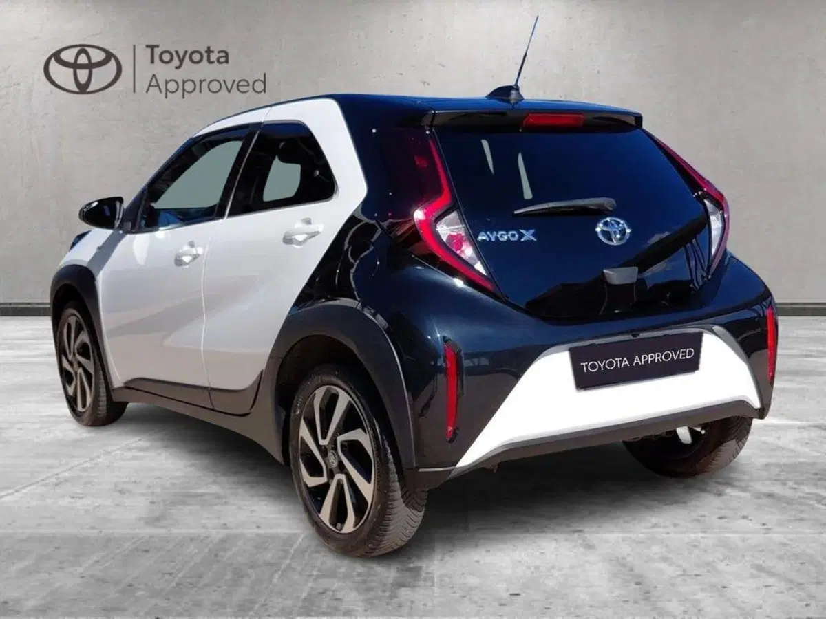 Toyota Aygo X usata a Cagliari (5)