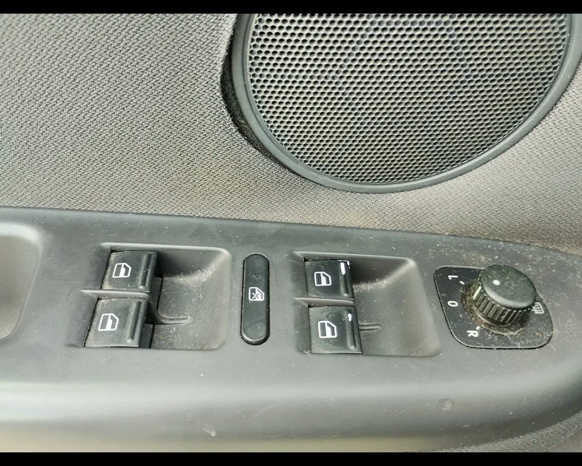 Volkswagen Golf Plus usata a Ravenna (14)