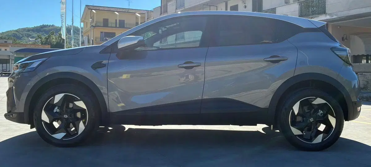 Renault Captur nuova a Frosinone (3)