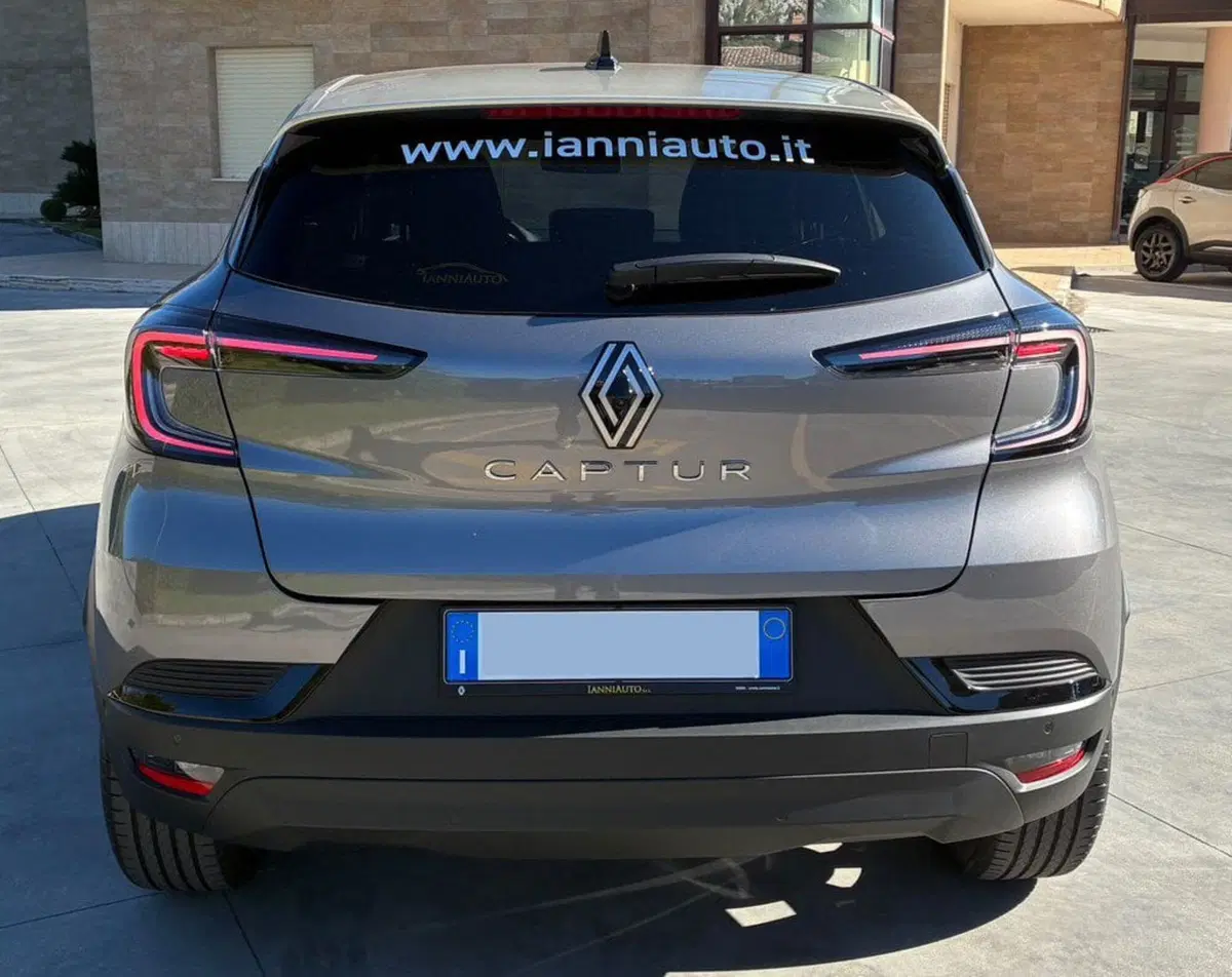 Renault Captur nuova a Frosinone (5)