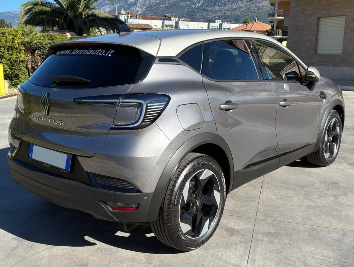Renault Captur nuova a Frosinone (6)