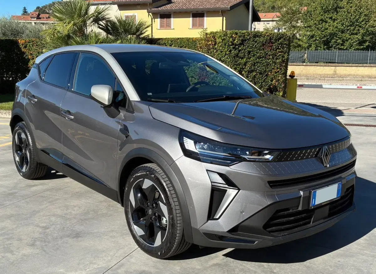 Renault Captur nuova a Frosinone (8)