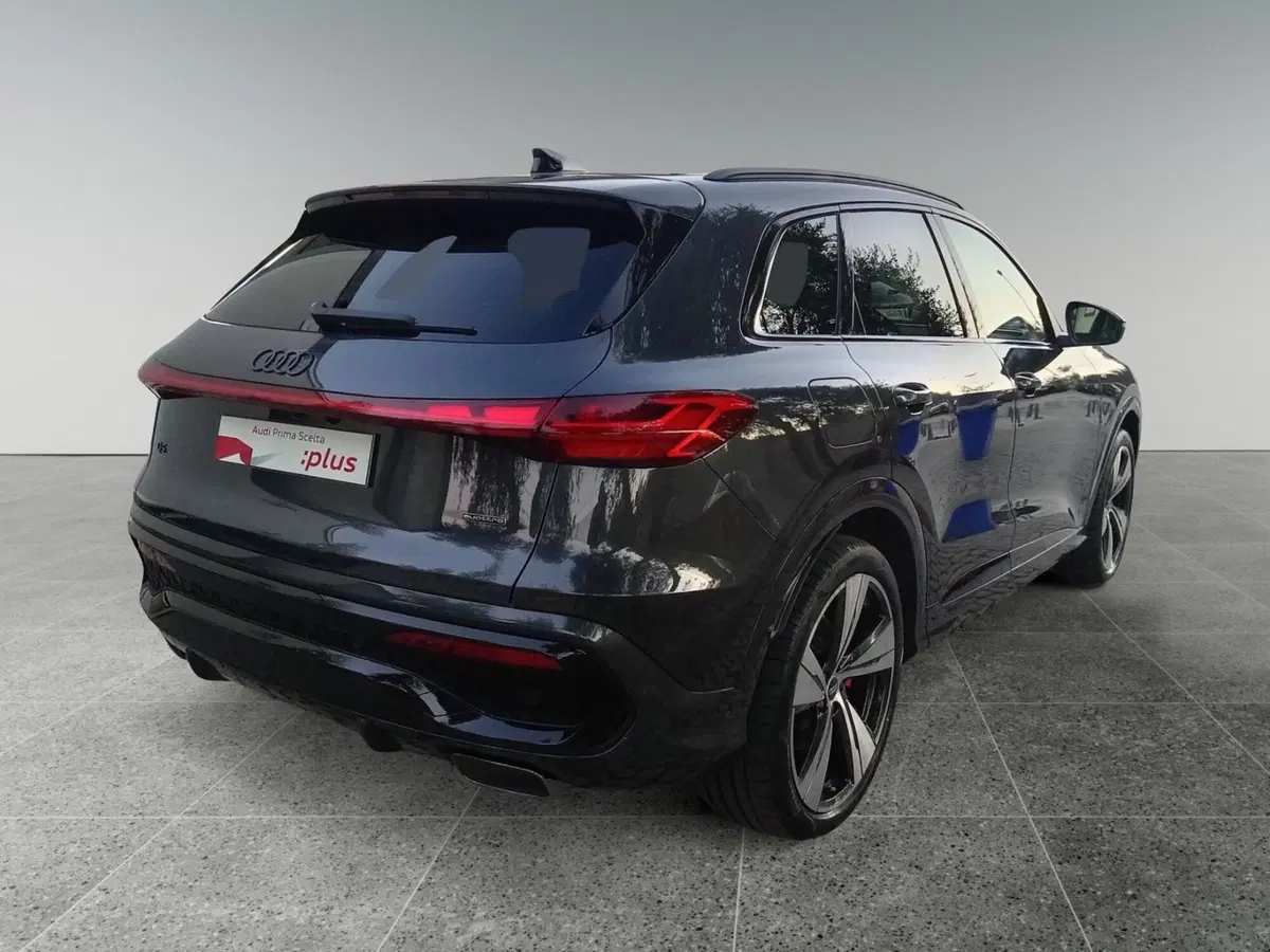 Audi Q5 nuova a Bari (2)
