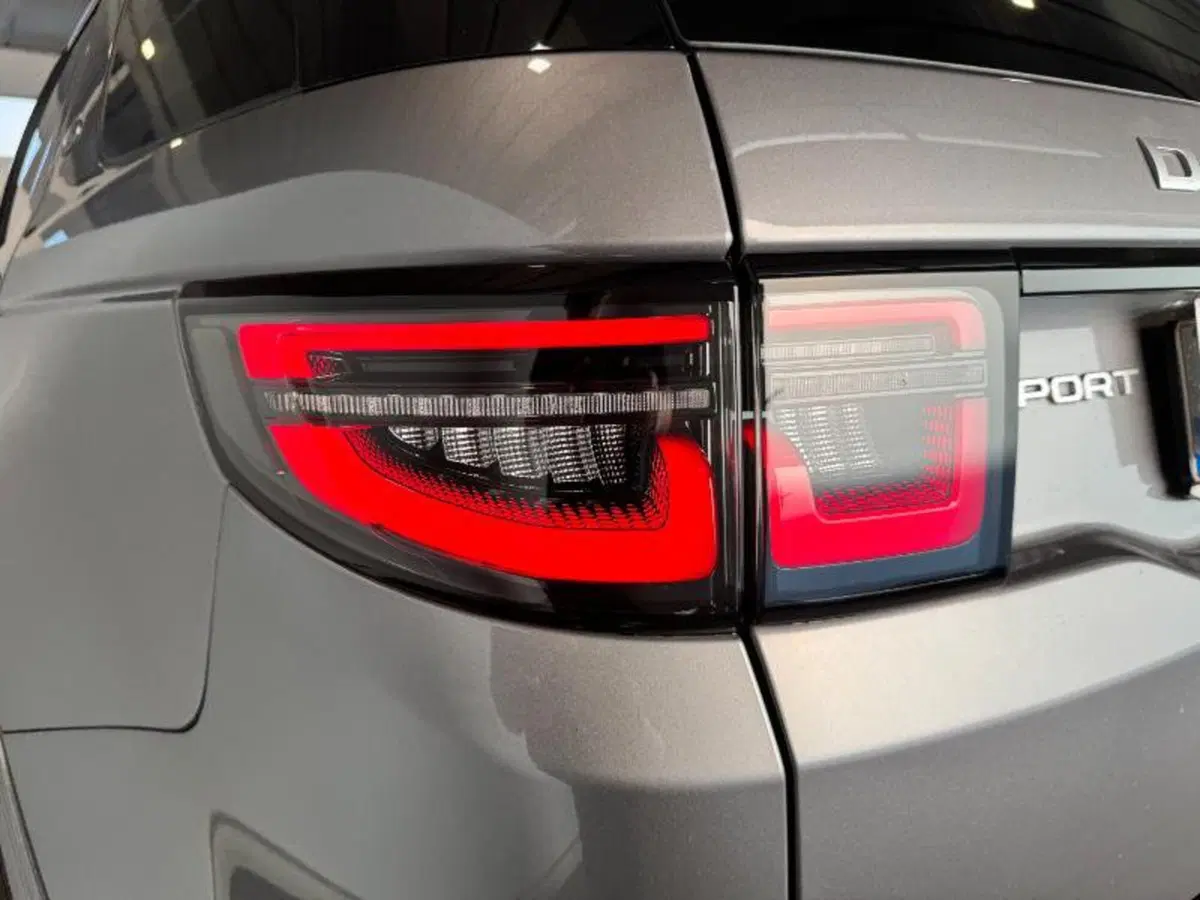 Land Rover Discovery Sport usata a Venezia (10)