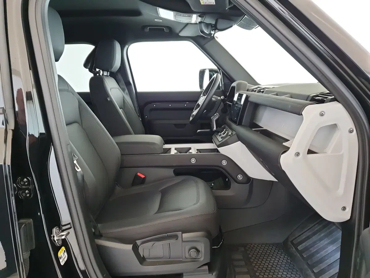 Land Rover Defender usata a Monza e Brianza (3)