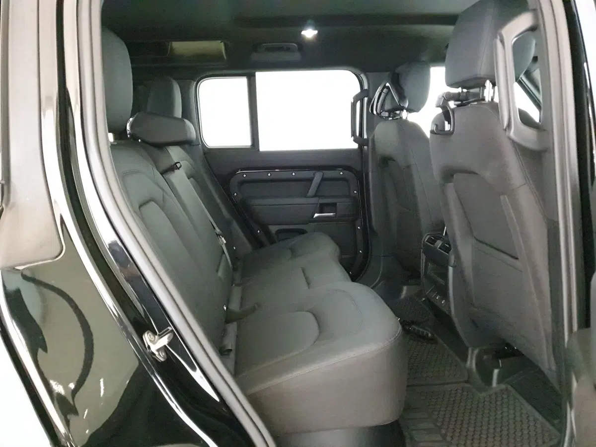 Land Rover Defender usata a Monza e Brianza (5)